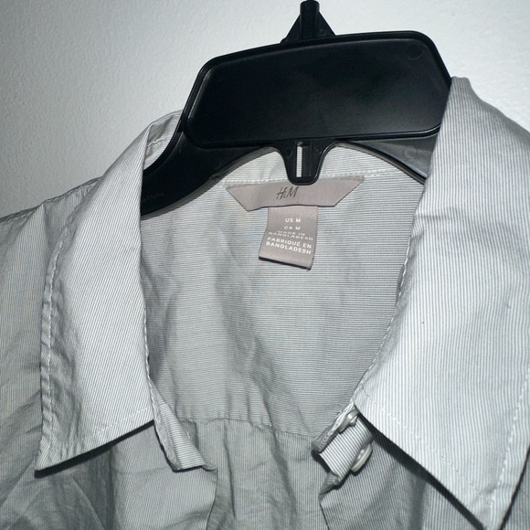 Finely Stripped Blazer - Picture 3 of 3